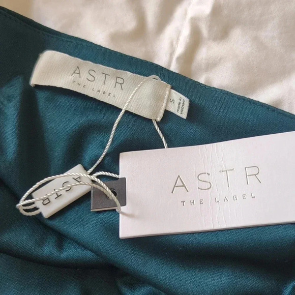 ASTR the Label One Shoulder Scrunched Mini Dress - Hunter Green - Picture 9 of 10